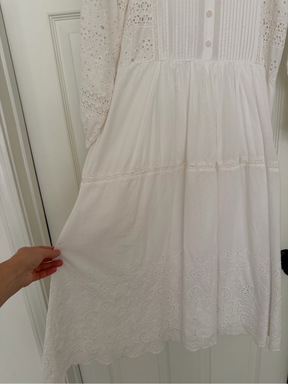 Zara White Eyelet V-Neck Maxi Dress 100% cotton - Picture 5 of 7